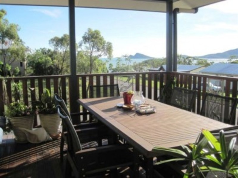 1 Olden Court, Hideaway Bay QLD 4800