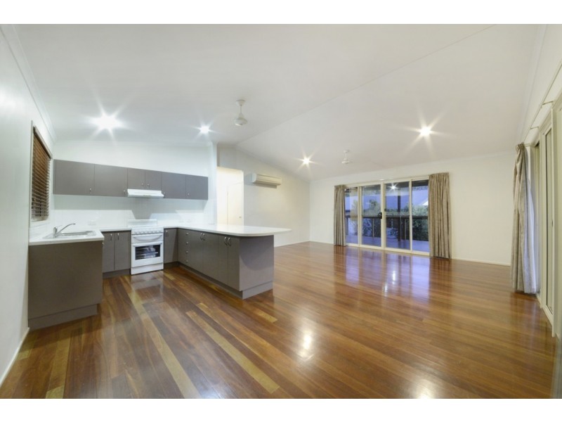 22 Kingfisher Terrace, Jubilee Pocket QLD 4802
