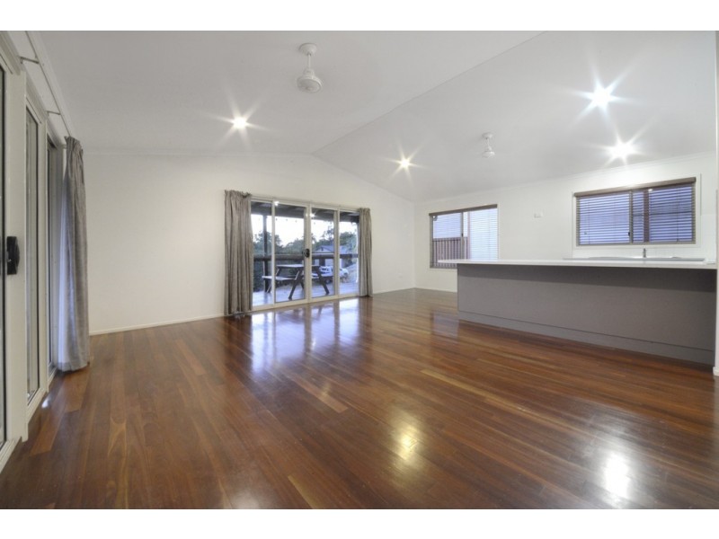 22 Kingfisher Terrace, Jubilee Pocket QLD 4802