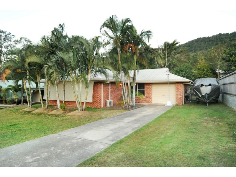 12 Esk Terrace, Cannonvale QLD 4802