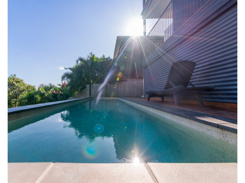 20 Whitehaven Crescent, Cannonvale QLD 4802