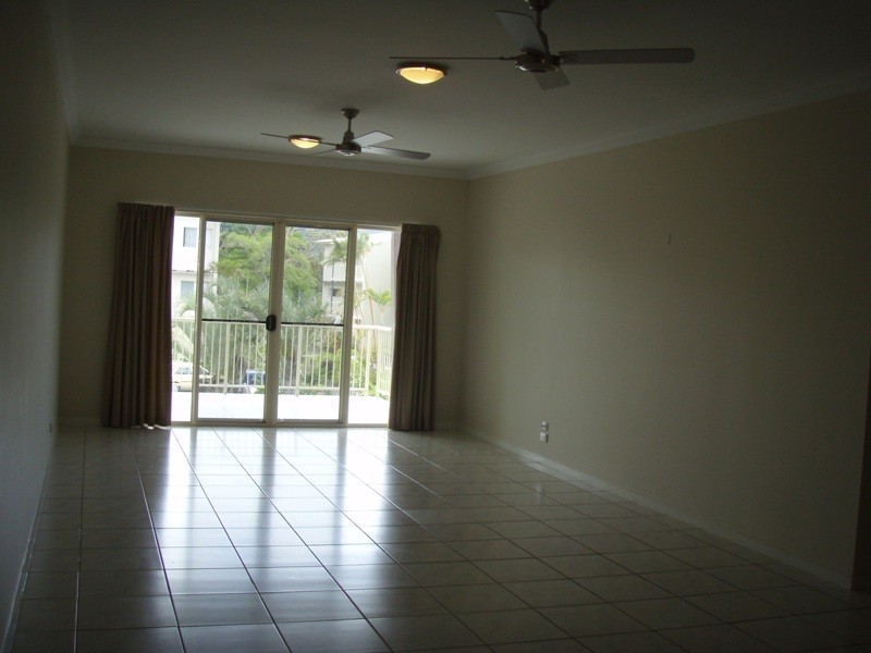 22/21 Shute Harbour Rd, Cannonvale QLD 4802