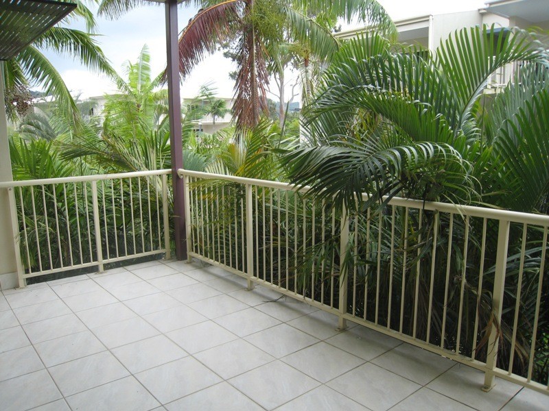 22/21 Shute Harbour Rd, Cannonvale QLD 4802