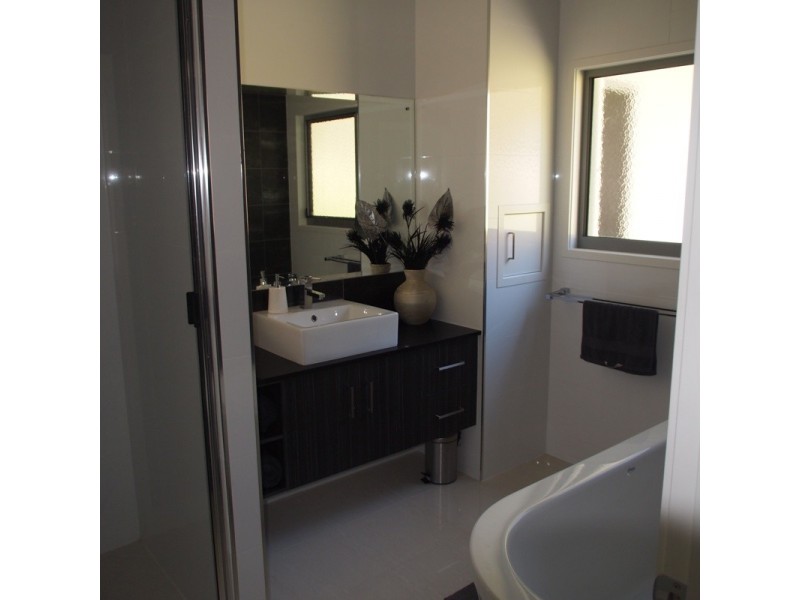 2 Armada Crescent, Jubilee Pocket QLD 4802