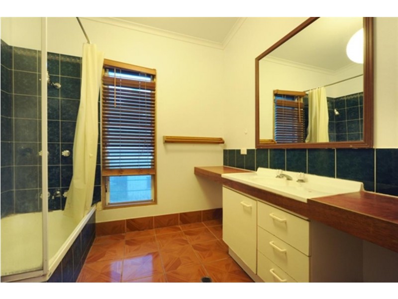 29 Eshelby Drive, Cannonvale QLD 4802