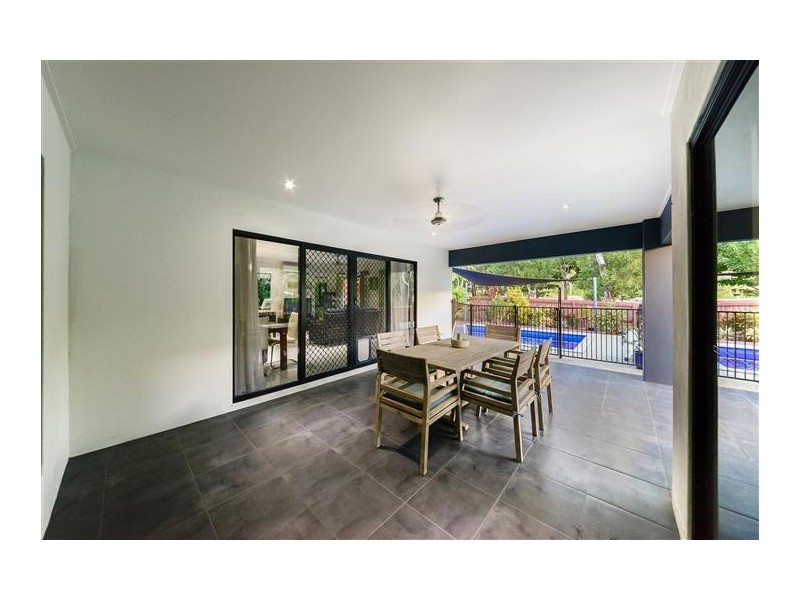 6 Jonquill Court, Cannonvale QLD 4802