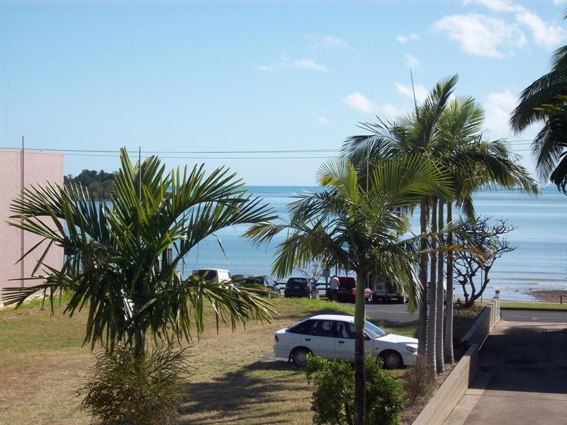 2/9 Salmon Street, Cannonvale QLD 4802