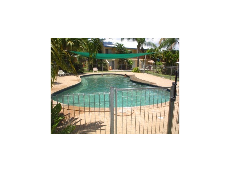 7/11 Island Drive, Cannonvale QLD 4802