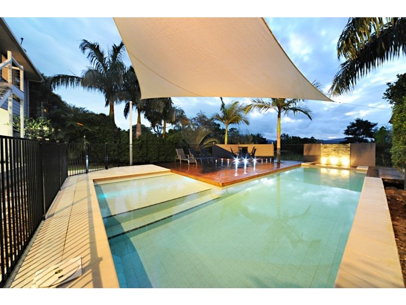 32 Jones Road, Cannonvale QLD 4802