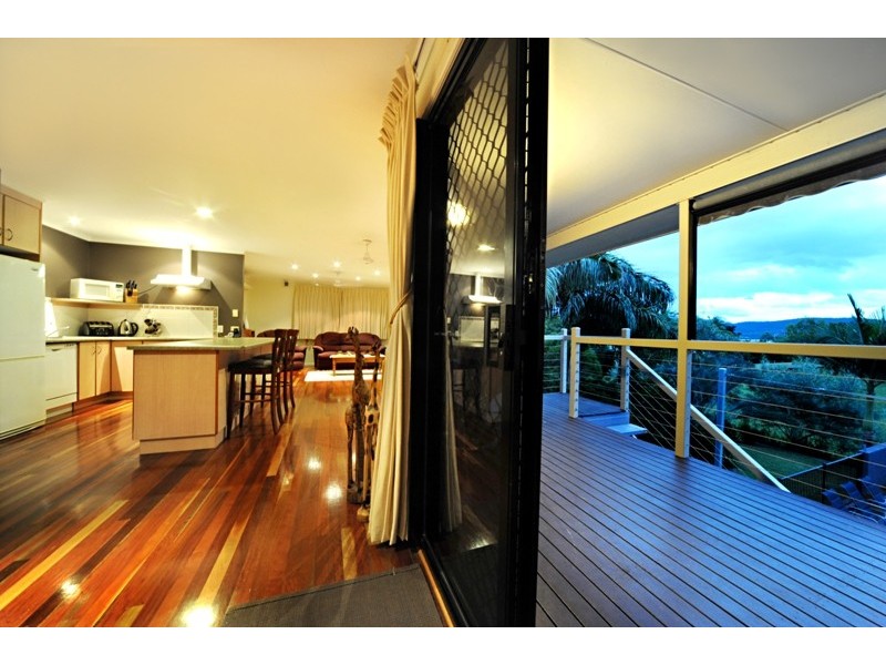 32 Jones Road, Cannonvale QLD 4802