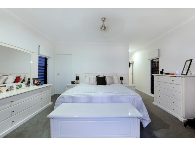 21 Armada Crescent, Jubilee Pocket QLD 4802
