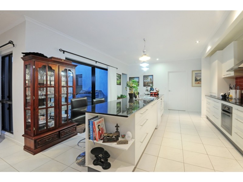 21 Armada Crescent, Jubilee Pocket QLD 4802