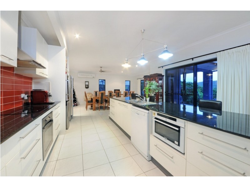 21 Armada Crescent, Jubilee Pocket QLD 4802