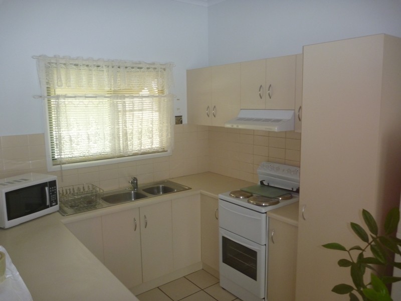 4/13 Faust Street, Proserpine QLD 4800