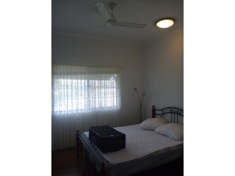 4/13 Faust Street, Proserpine QLD 4800