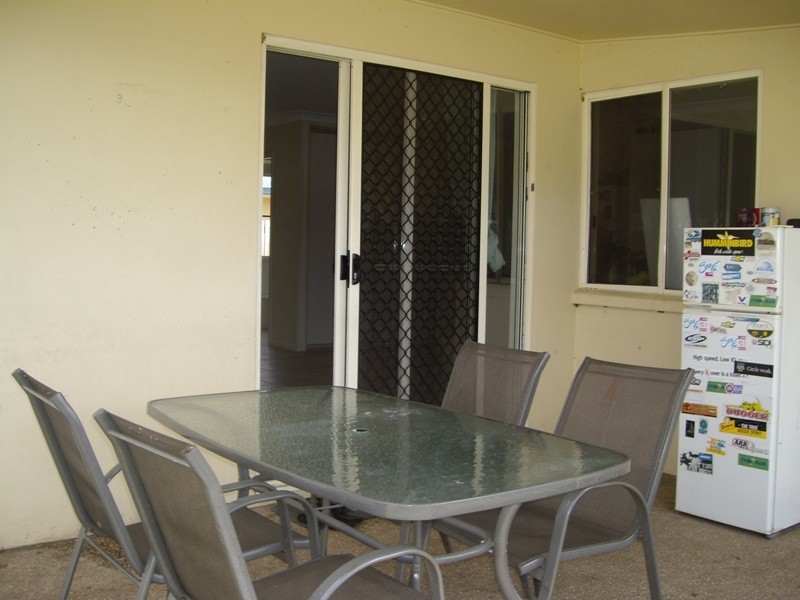 44 Banksia Court, Cannonvale QLD 4802