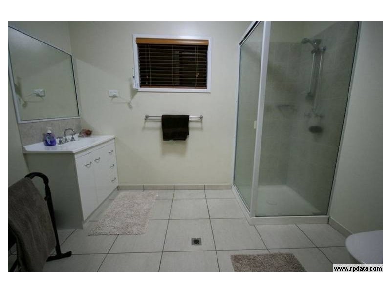 24 Grace Avenue, Cannonvale QLD 4802