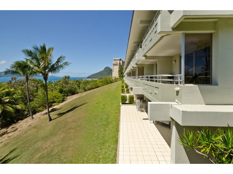 202 Poinciana Lodge, Marina Drive, Hamilton Island QLD 4803