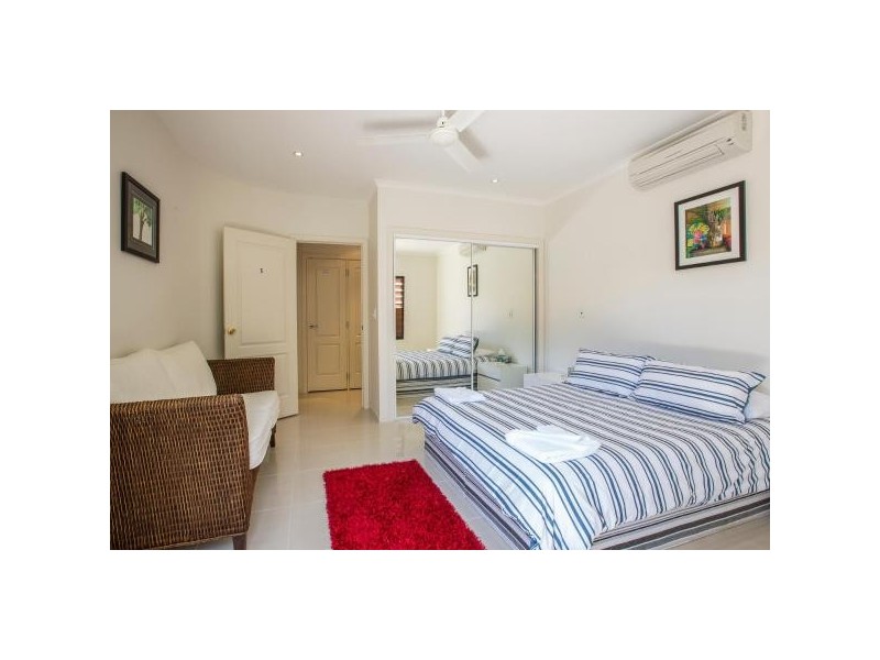 Level 1 / 22 Coral Esplanade, Cannonvale QLD 4802