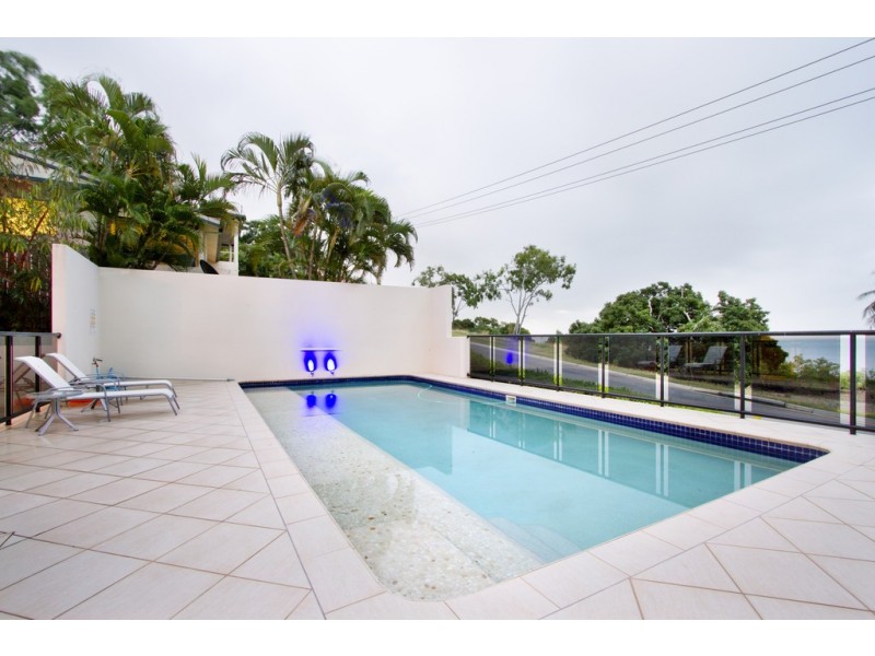 Level 1 / 22 Coral Esplanade, Cannonvale QLD 4802