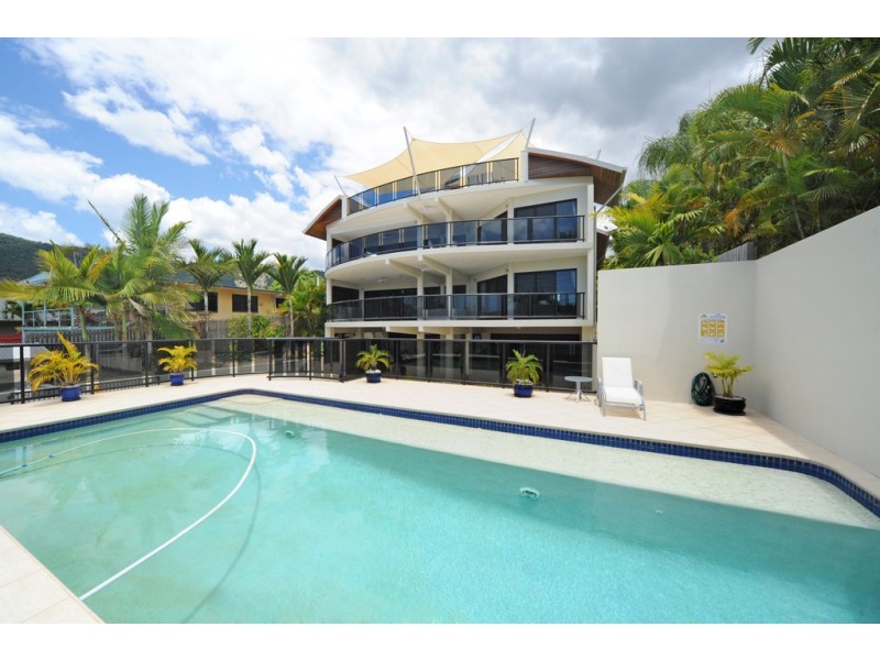 Level 1 / 22 Coral Esplanade, Cannonvale QLD 4802