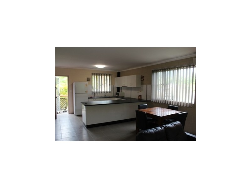 7/14 Island Drive, Cannonvale QLD 4802