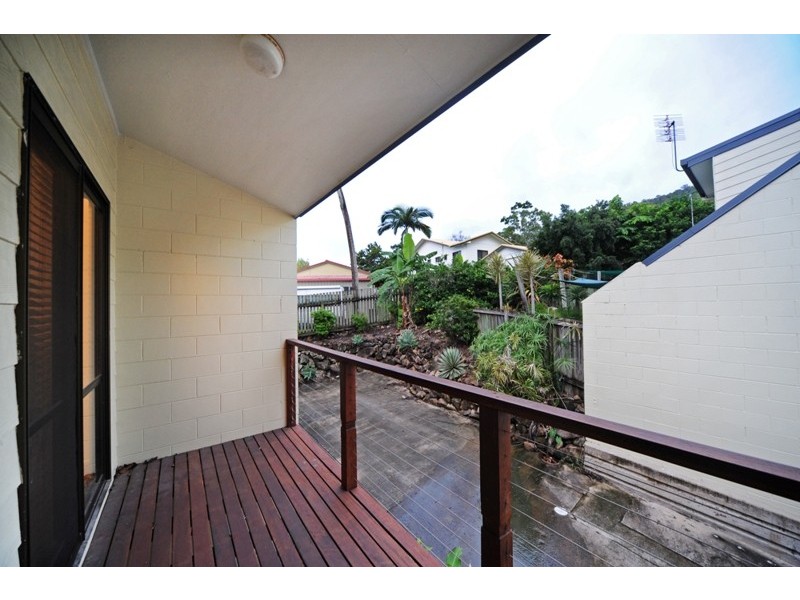 2/4 Border Drive, Cannonvale QLD 4802