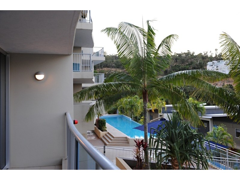 8/18-34 Raintree Place, Airlie Beach QLD 4802