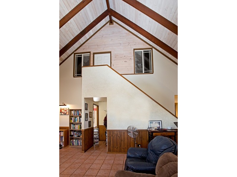 9 Riverview Drive, Mount Julian QLD 4800