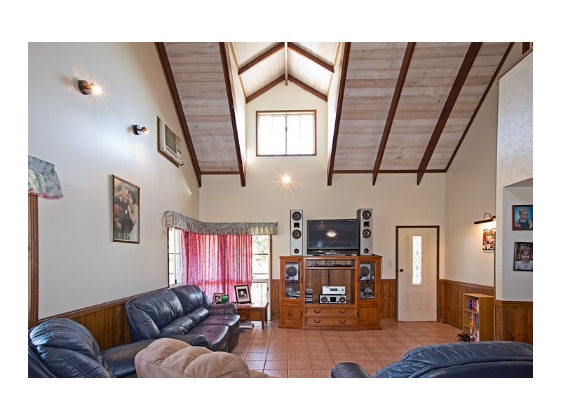 9 Riverview Drive, Mount Julian QLD 4800