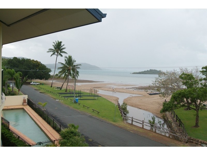 9/36 Coral Esplanade, Cannonvale QLD 4802