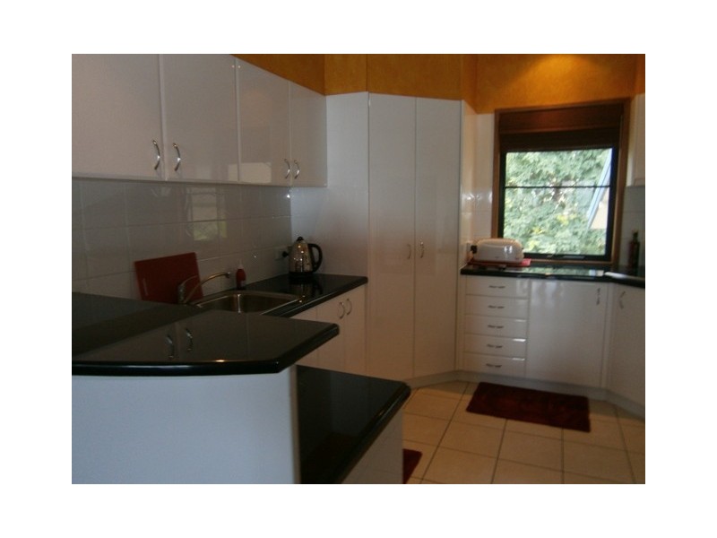 9/36 Coral Esplanade, Cannonvale QLD 4802