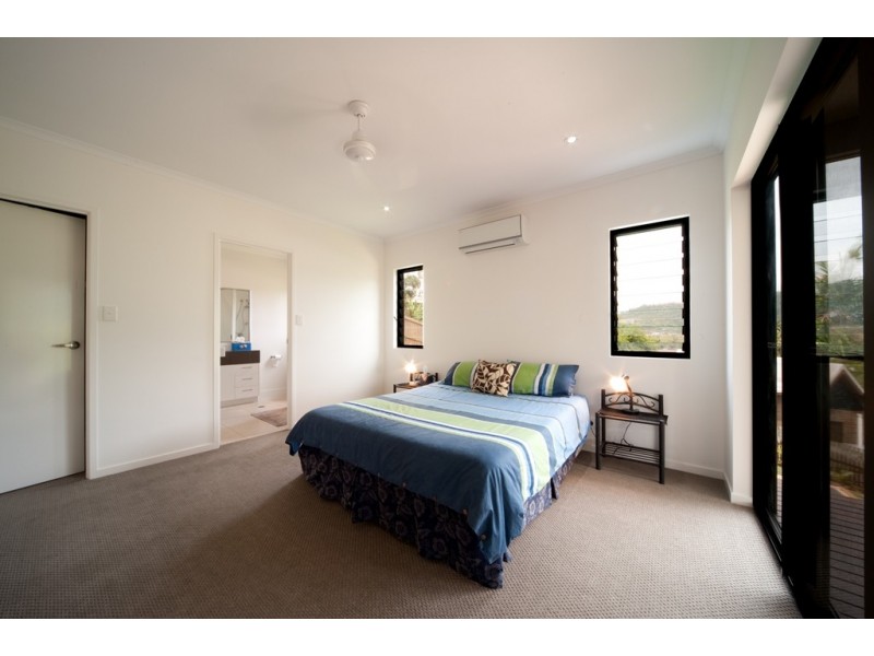 8 Beth Court, Cannonvale QLD 4802