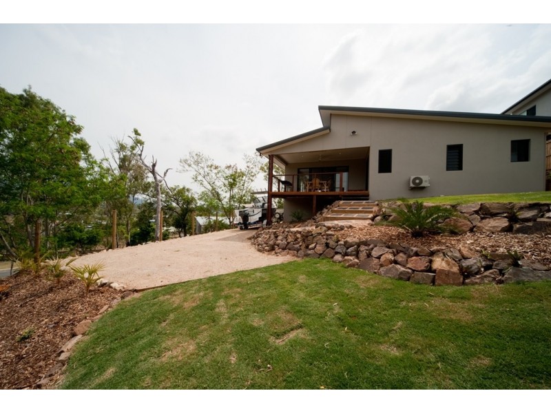 8 Beth Court, Cannonvale QLD 4802