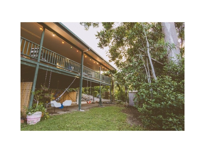 27 Eshelby Drive, Cannonvale QLD 4802