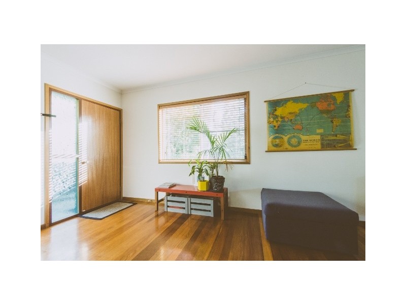 27 Eshelby Drive, Cannonvale QLD 4802