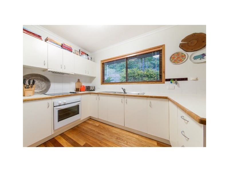 27 Eshelby Drive, Cannonvale QLD 4802