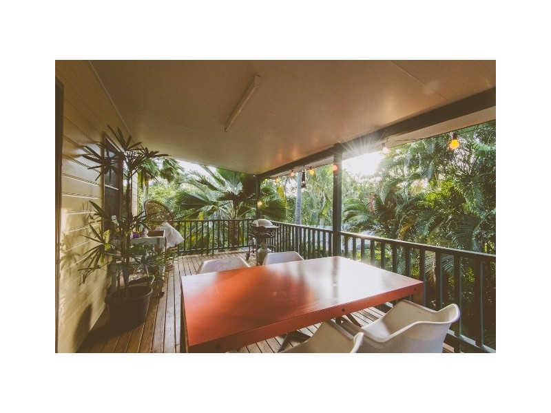 27 Eshelby Drive, Cannonvale QLD 4802