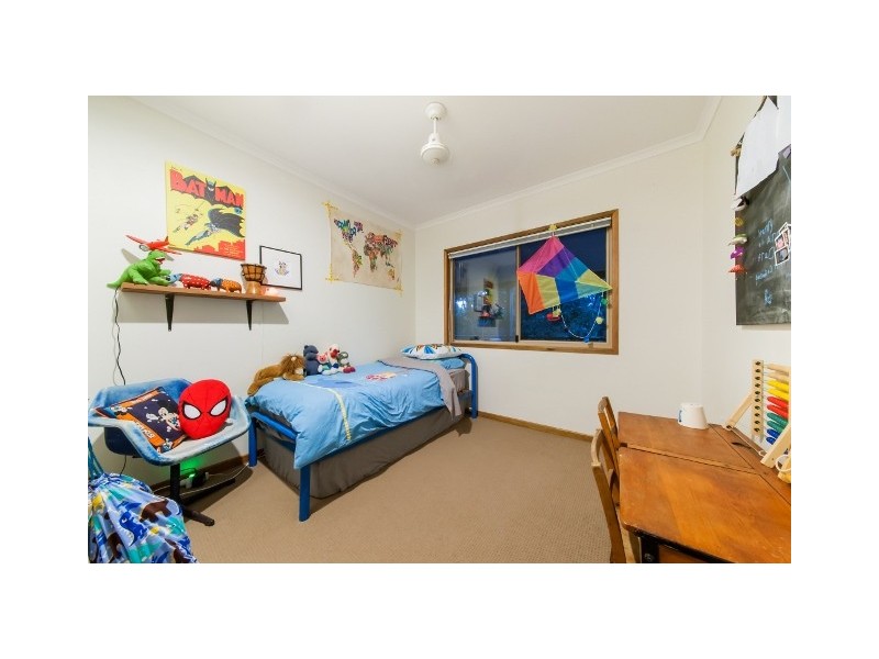 27 Eshelby Drive, Cannonvale QLD 4802