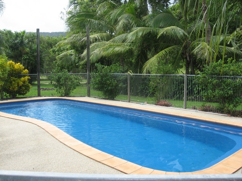 5 Jasinique Drive, Flametree QLD 4802