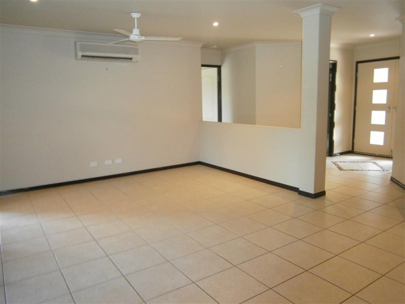 32 Sanctuary Ave, Jubilee Pocket QLD 4802