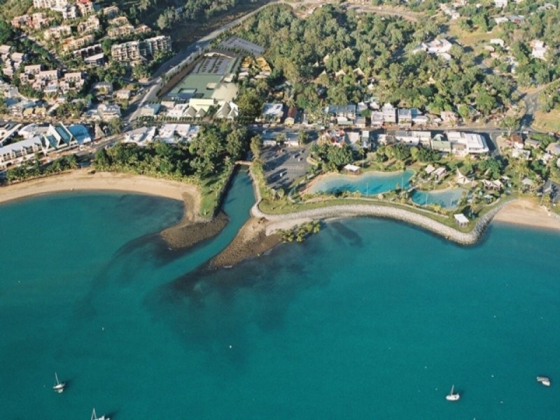 368 Shute Harbour Road, Airlie Beach QLD 4802