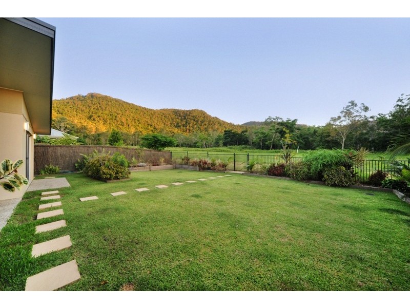 90 Abell Road, Cannonvale QLD 4802
