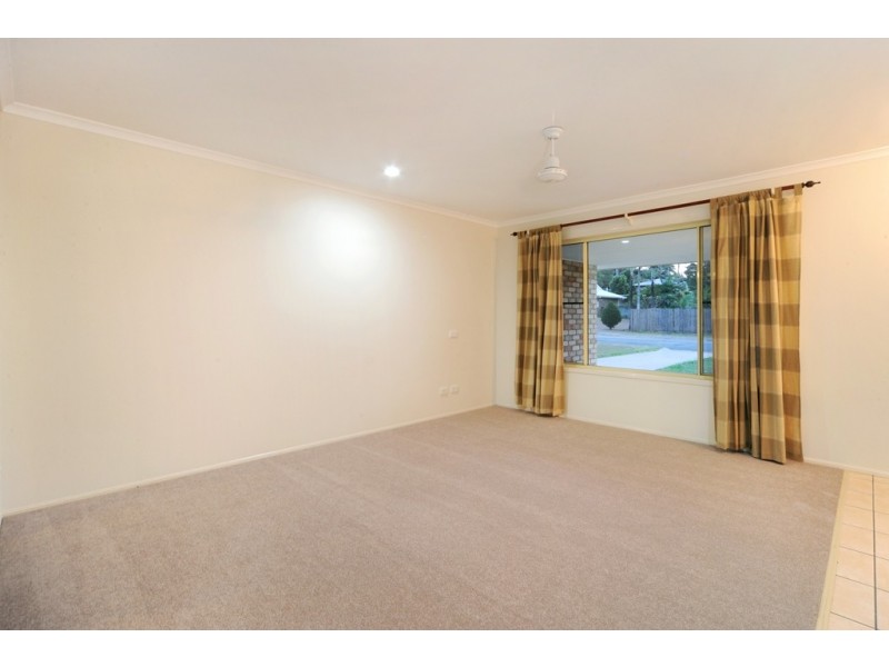 3 Manooka Drive, Cannonvale QLD 4802