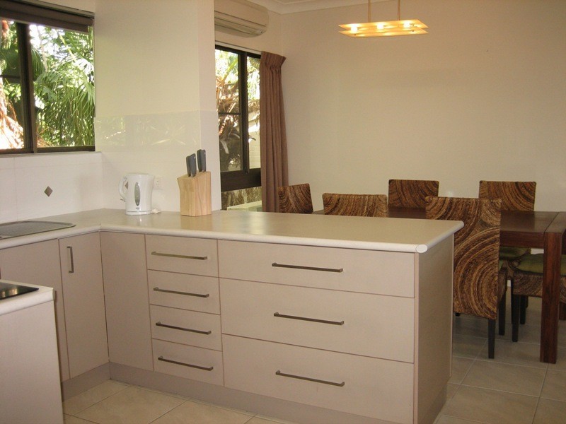 7/2 Eshelby Drive, Cannonvale QLD 4802