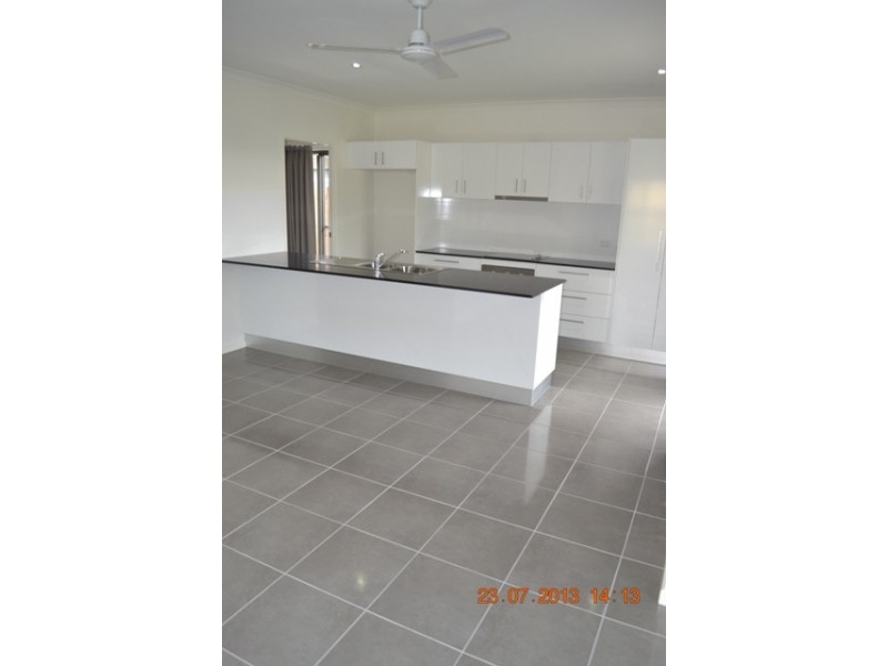 95 Fairweather Drive, Cannonvale QLD 4802