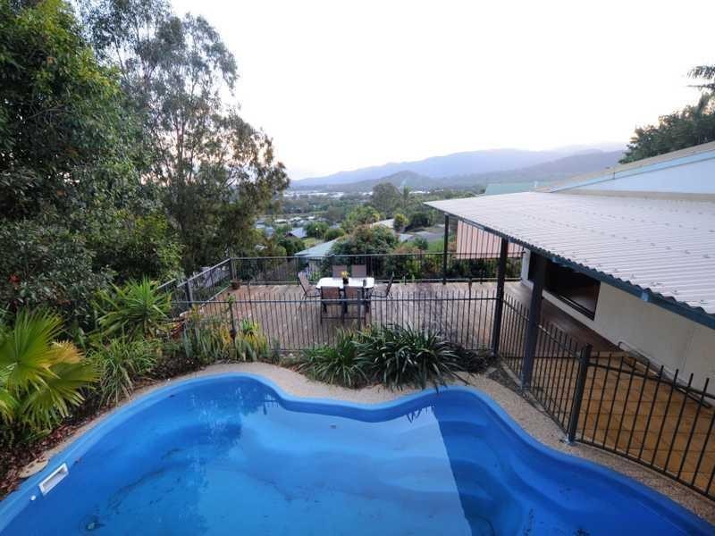 4 Panoramic Court, Cannonvale QLD 4802