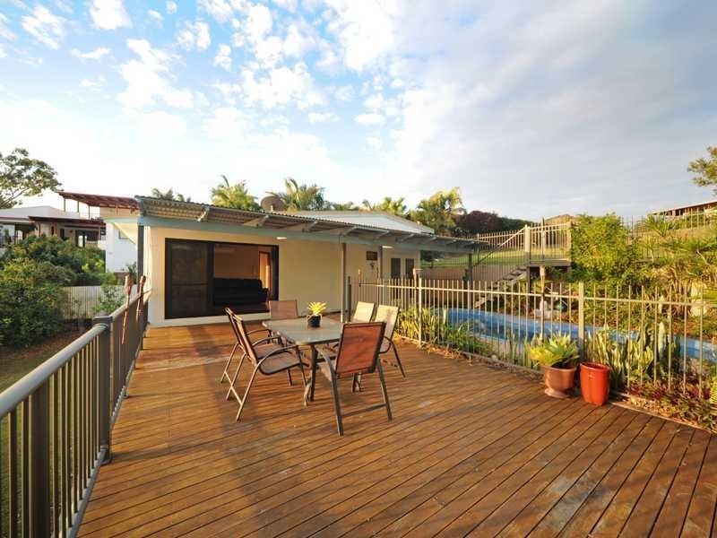 4 Panoramic Court, Cannonvale QLD 4802
