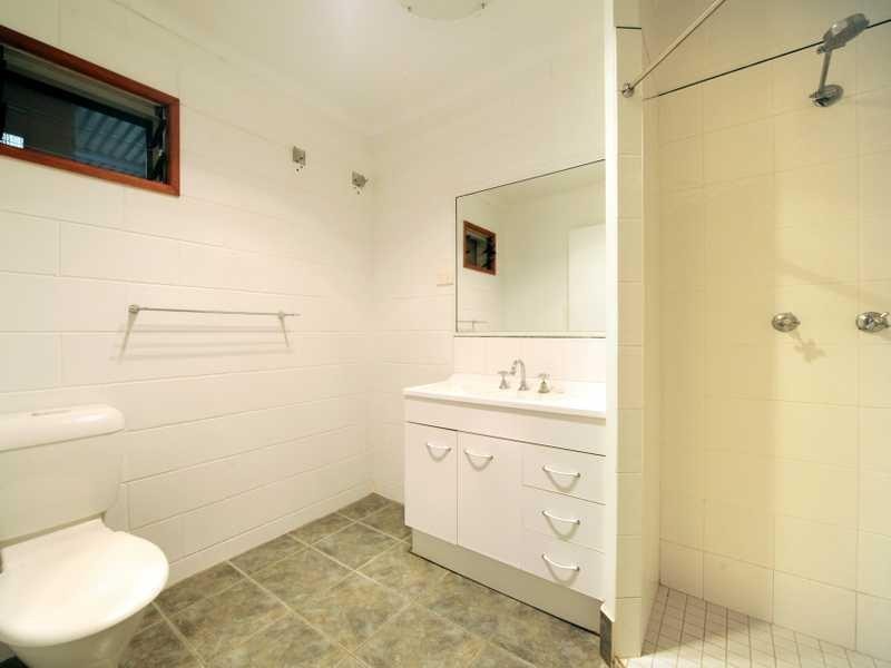 4 Panoramic Court, Cannonvale QLD 4802