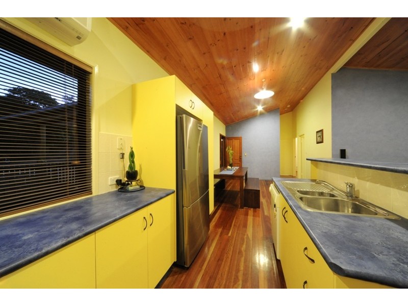 8 South Molle Blvd, Cannonvale QLD 4802